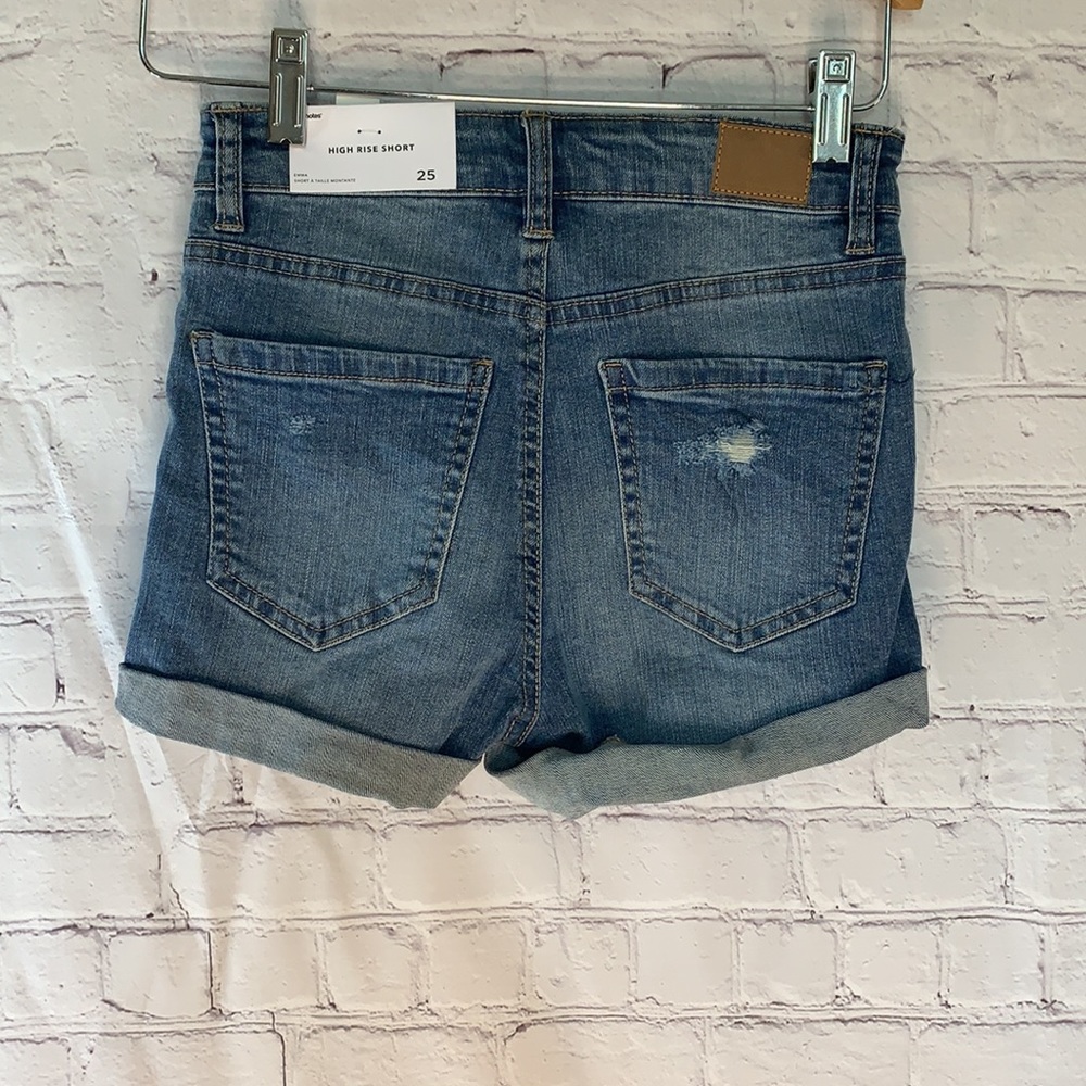 Tilly's Bluenotes Denim | High Rise Short | 25 or 4 - Picture 2 of 3